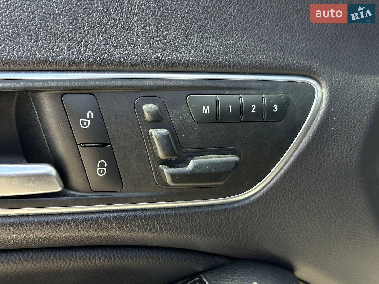 Mercedes-Benz CLA-Class 2015 VIN WDDSJ4GB1FN189599 фото оголошення 16 з 27