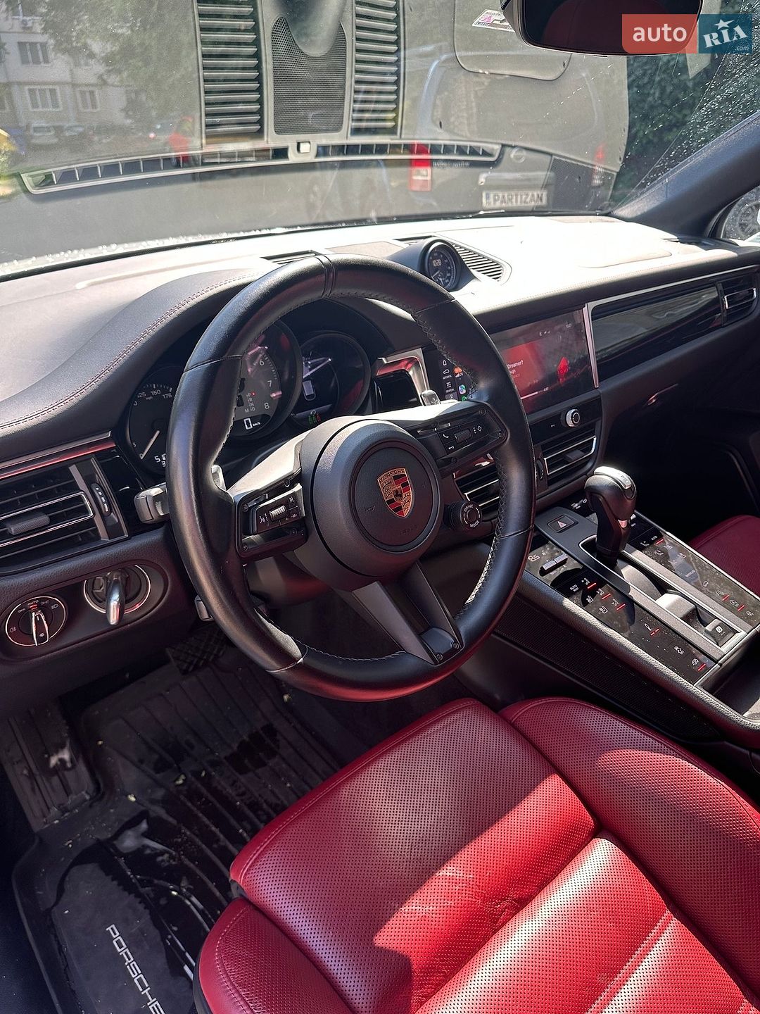 Porsche Macan 2023 VIN WP1AG2A50PLB38795 фото оголошення 9 з 12