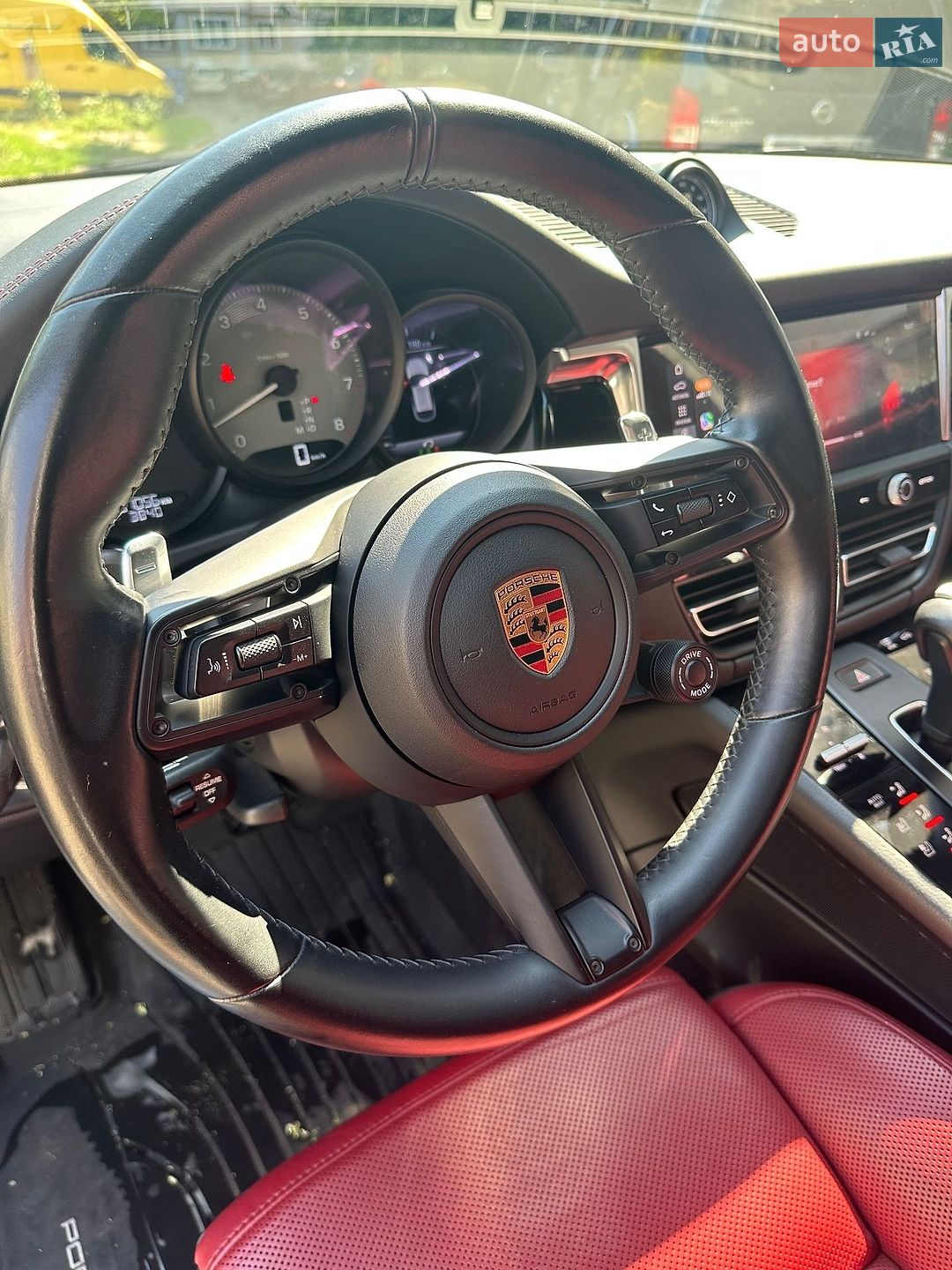 Porsche Macan 2023 VIN WP1AG2A50PLB38795 фото оголошення 11 з 12