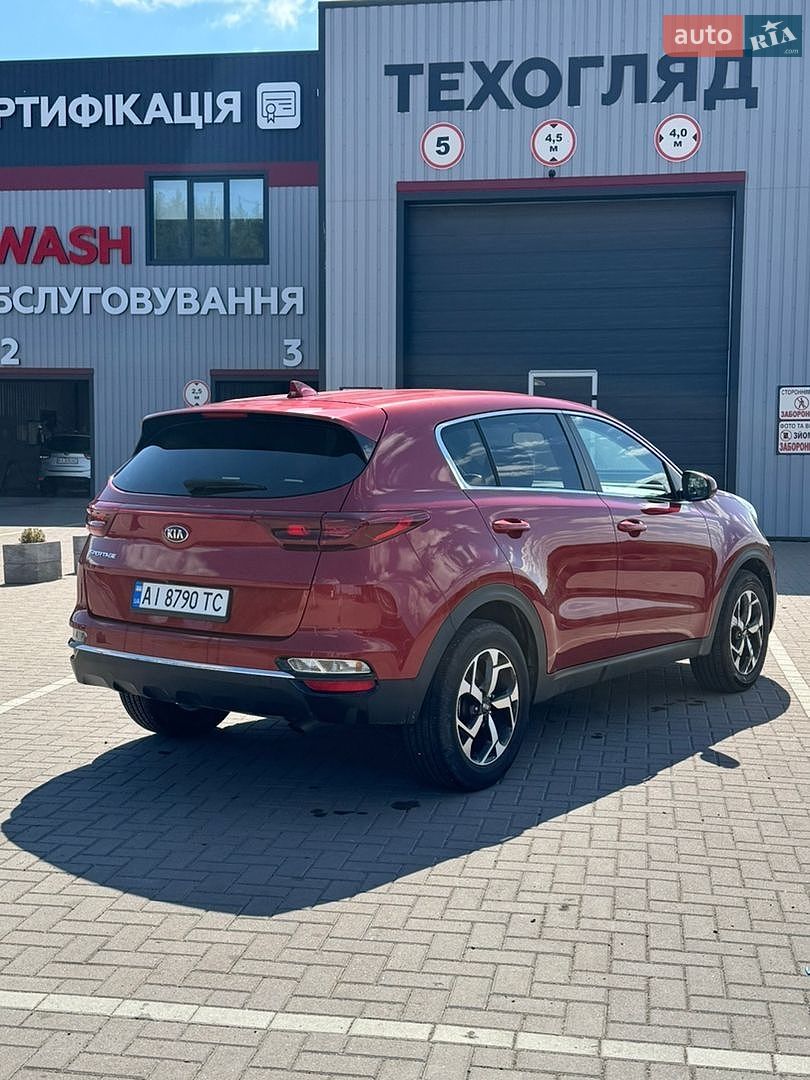 Kia Sportage 2020 VIN KNDPM3AC8M7884411 фото оголошення 2 з 9