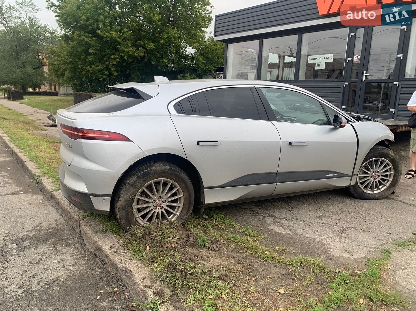 Jaguar I-Pace 2019 VIN SADHA2B13L1F83686 фото оголошення 12 з 17