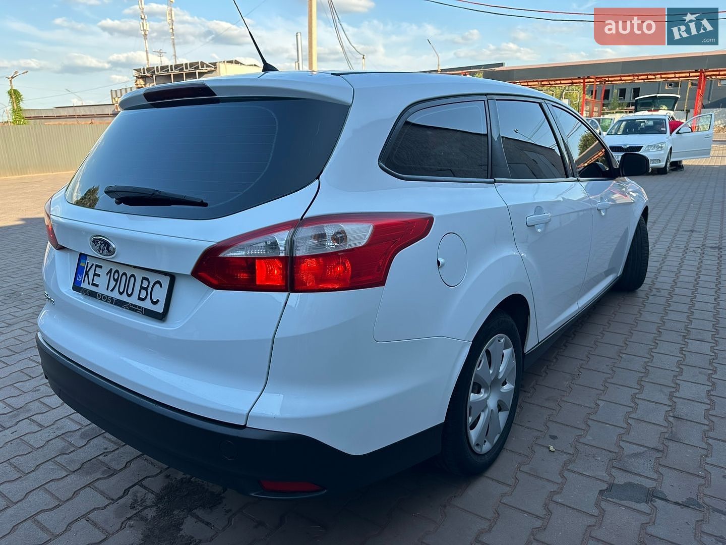Ford Focus 2011 VIN WF0LXXGCBLBY35488 фото оголошення 6 з 14