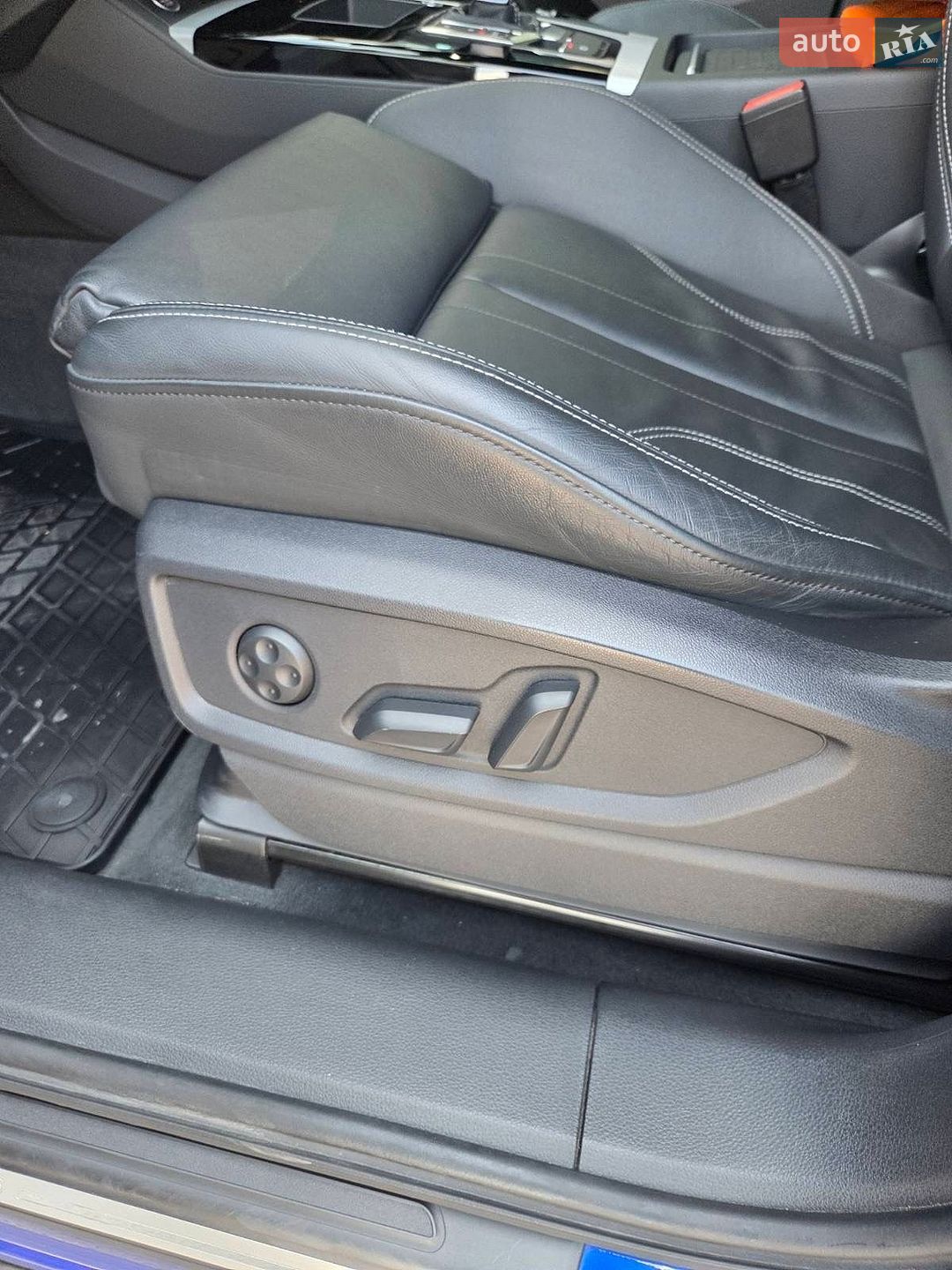 Audi Q5 2022 VIN WA1EAAFY1P2001947 фото оголошення 25 з 30