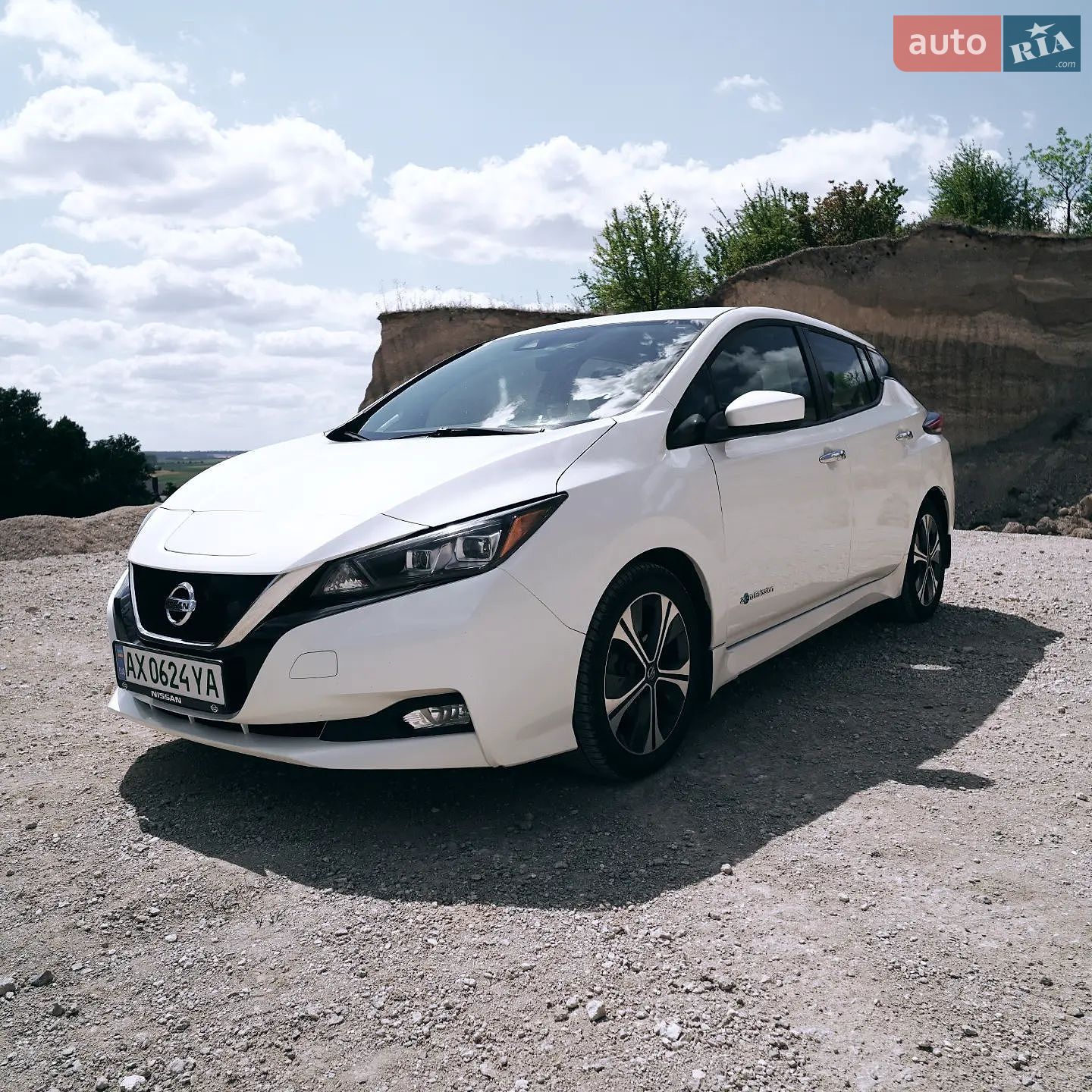 Nissan Leaf 2019 VIN 1N4AZ1CP1KC315647 фото оголошення 3 з 44