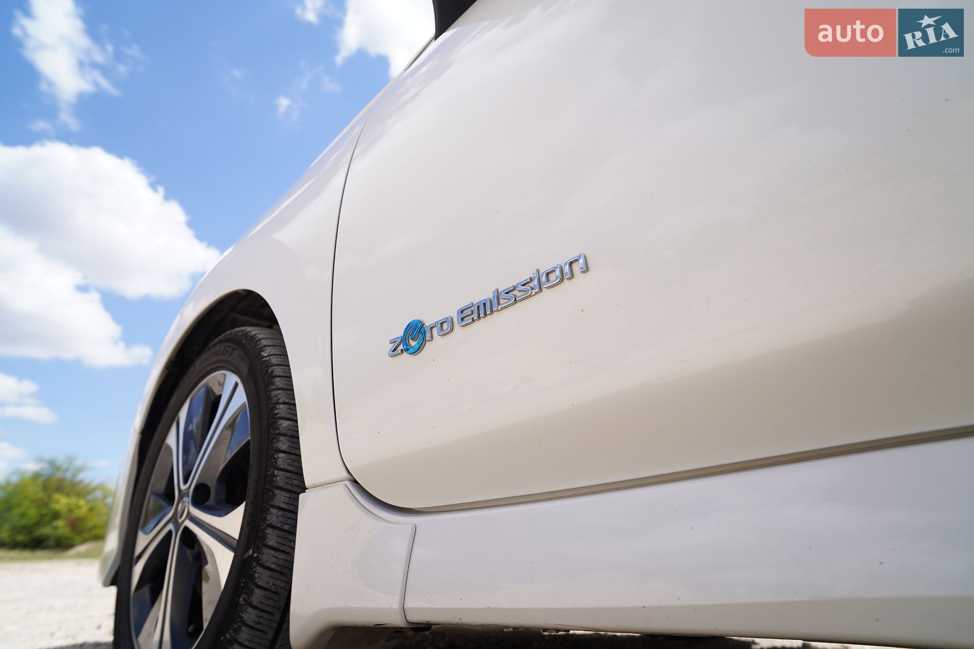 Nissan Leaf 2019 VIN 1N4AZ1CP1KC315647 фото оголошення 16 з 44