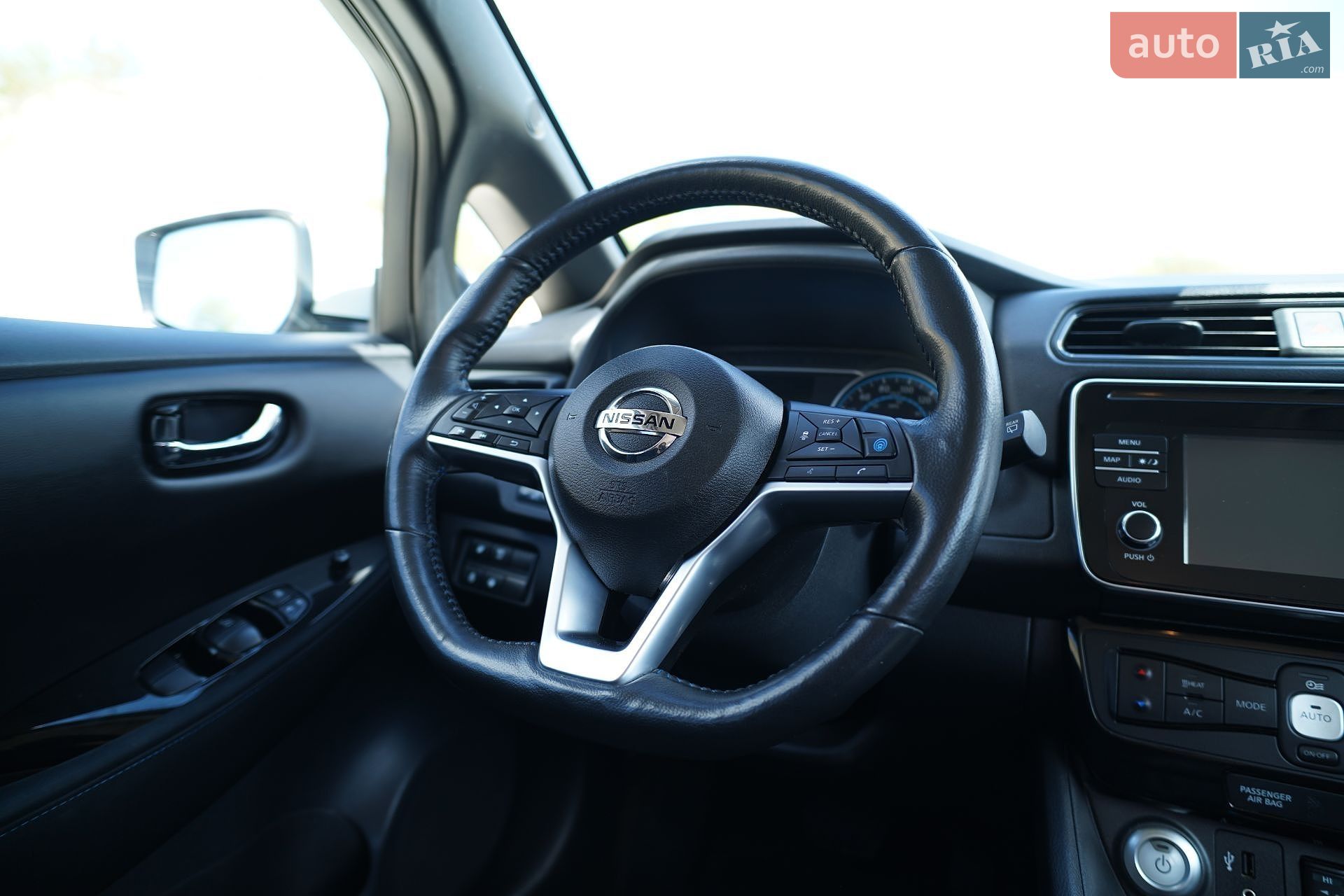 Nissan Leaf 2019 VIN 1N4AZ1CP1KC315647 фото оголошення 30 з 44