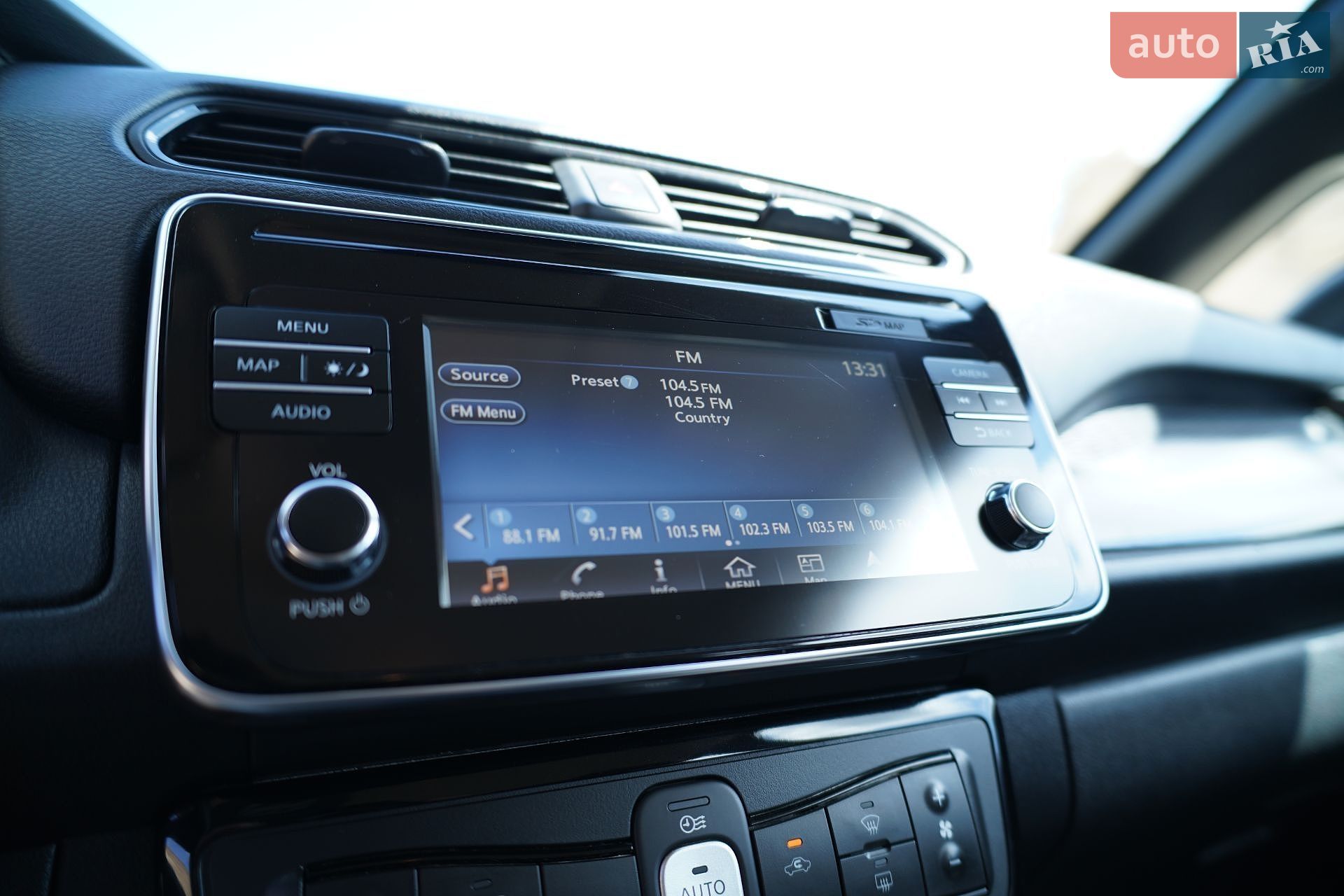 Nissan Leaf 2019 VIN 1N4AZ1CP1KC315647 фото оголошення 31 з 44