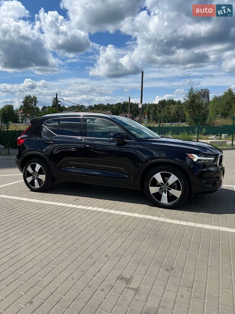 Volvo XC40 2021 VIN YV4162UK5M2570805 фото оголошення 4 з 36