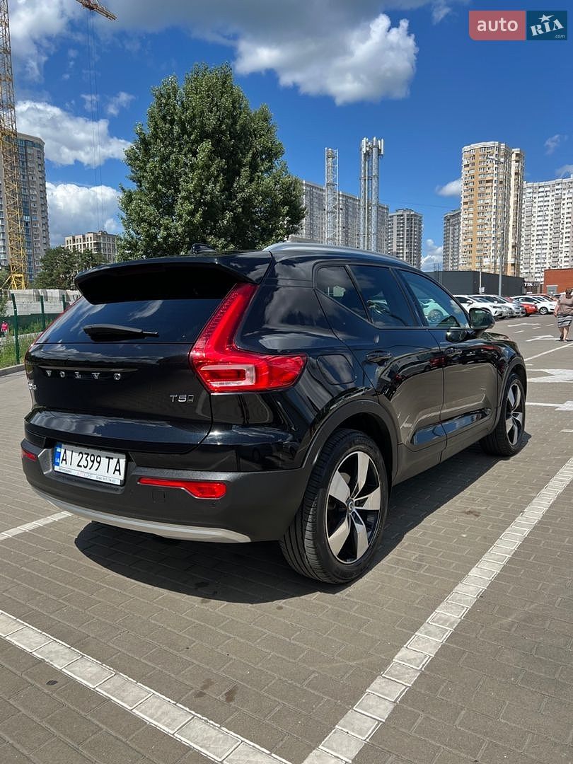 Volvo XC40 2021 VIN YV4162UK5M2570805 фото оголошення 5 з 36