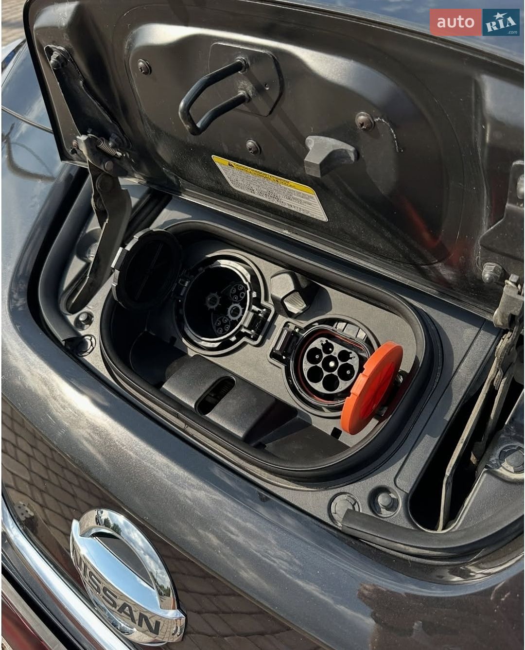 Nissan Leaf 2018 VIN SJNFAAZE1U0000996 фото оголошення 16 з 17