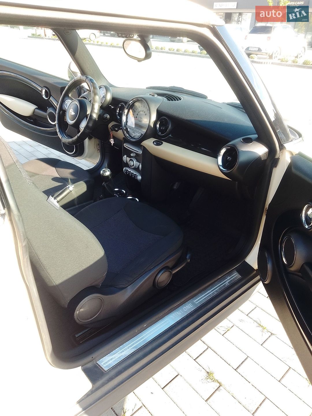 MINI Hatch 2008 VIN WMWME31030TU21869 фото оголошення 6 з 21