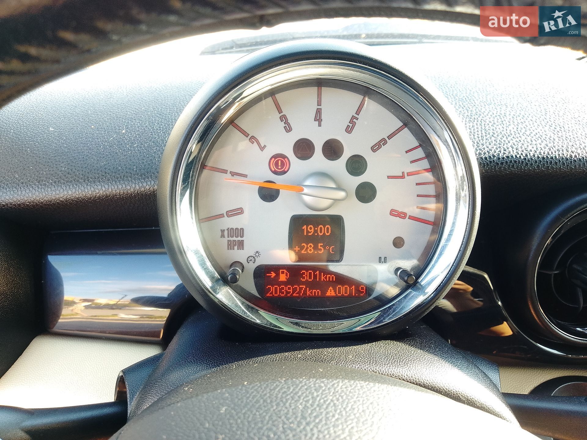MINI Hatch 2008 VIN WMWME31030TU21869 фото оголошення 18 з 21