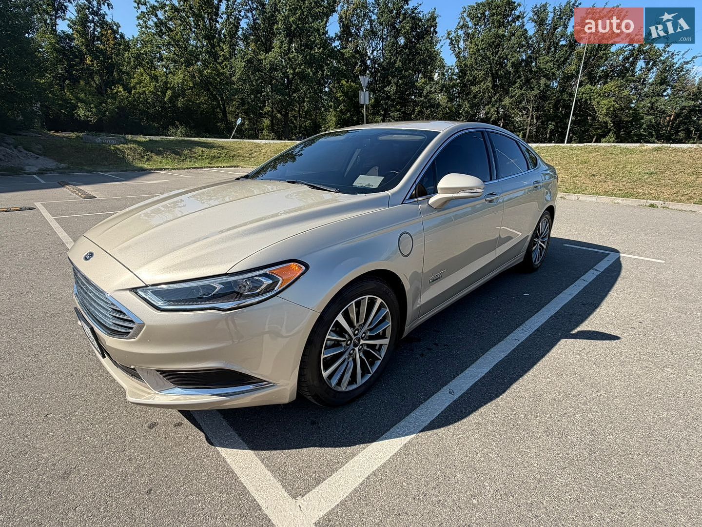 Ford Fusion 2017 VIN 3FA6P0PU0JR123576 фото оголошення 3 з 23