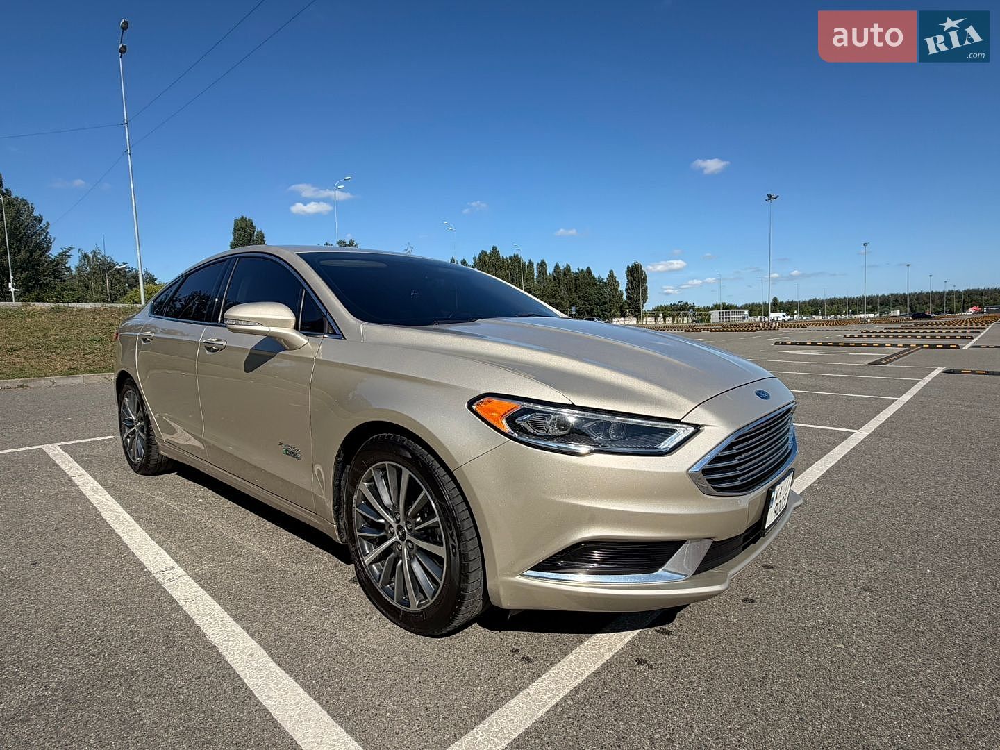 Ford Fusion 2017 VIN 3FA6P0PU0JR123576 фото оголошення 4 з 23