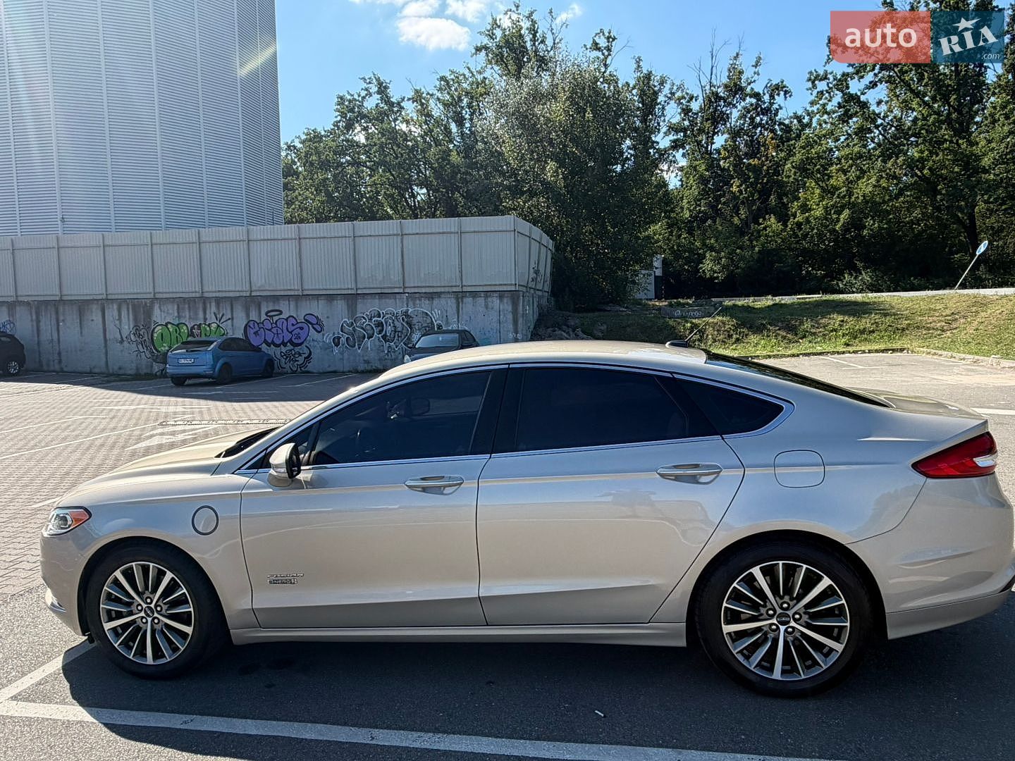 Ford Fusion 2017 VIN 3FA6P0PU0JR123576 фото оголошення 13 з 23