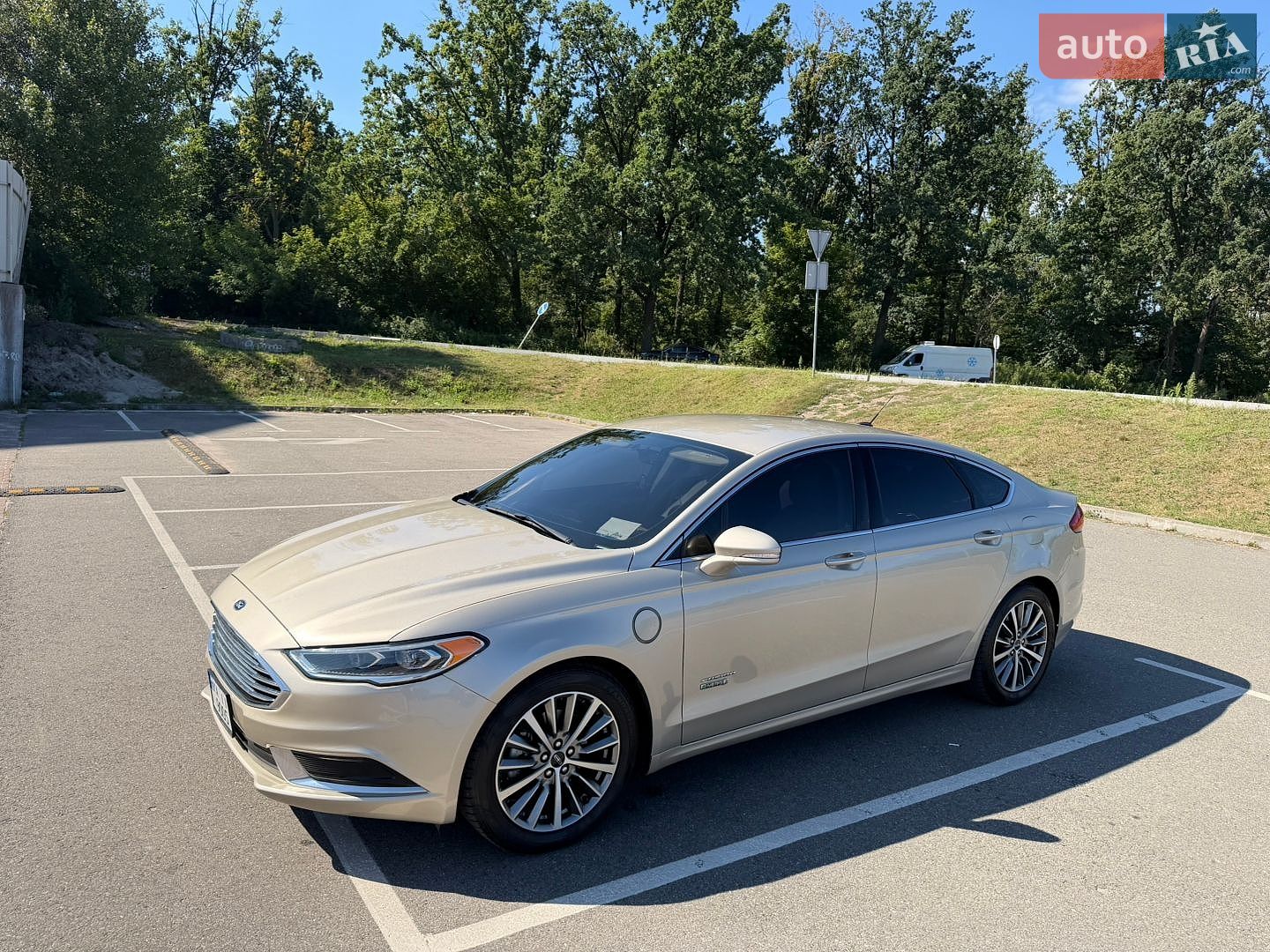 Ford Fusion 2017 VIN 3FA6P0PU0JR123576 фото оголошення 14 з 23