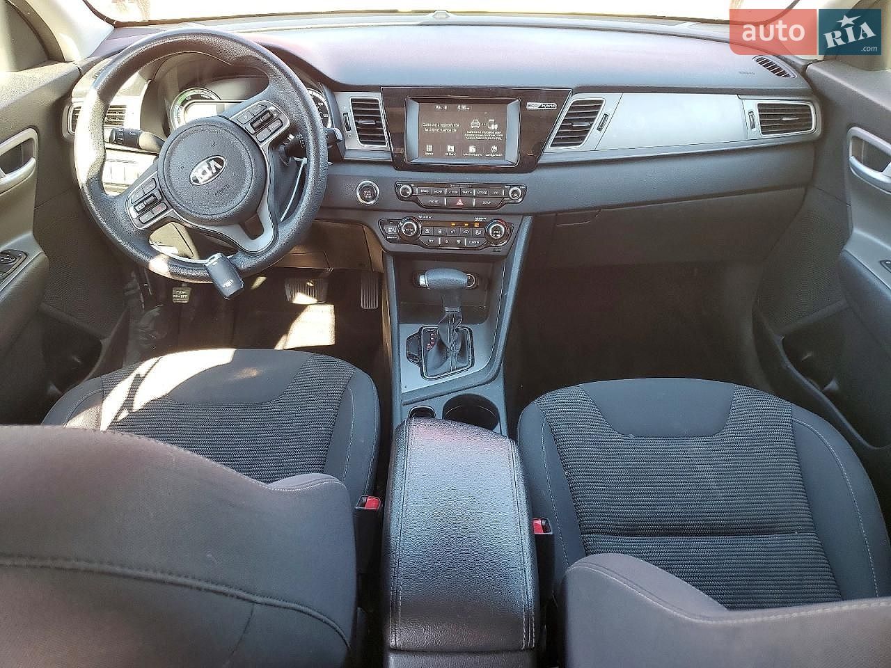 Kia Niro 2018 VIN KNDCB3LC3J5164622 фото оголошення 8 з 13