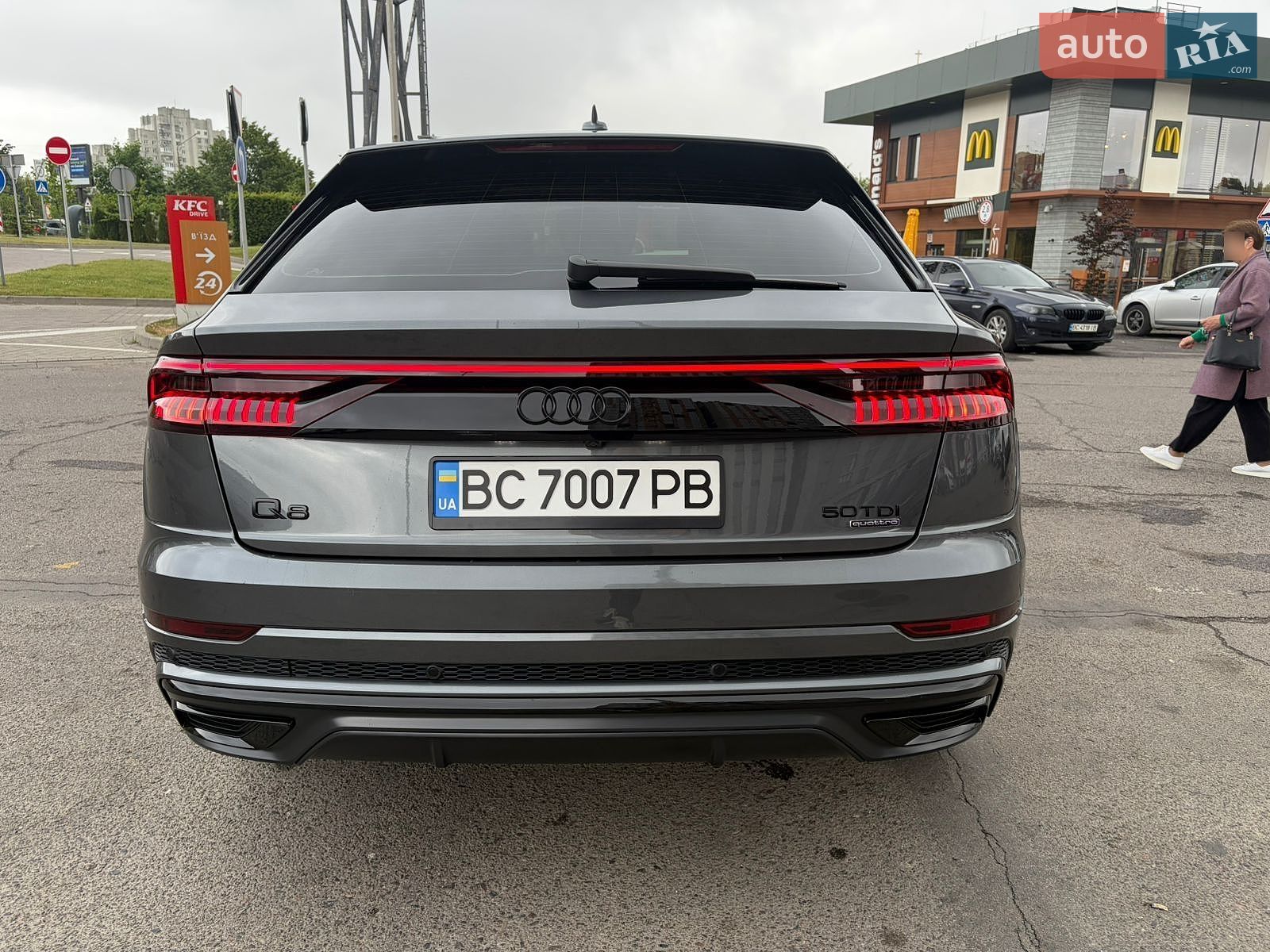 Audi Q8 2018 VIN WAUZZZF17KD017792 фото оголошення 3 з 34