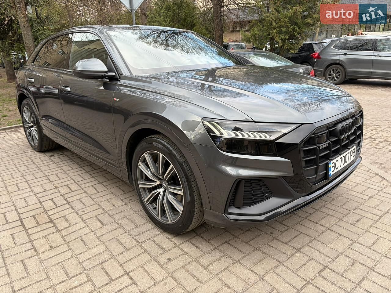 Audi Q8 2018 VIN WAUZZZF17KD017792 фото оголошення 9 з 34