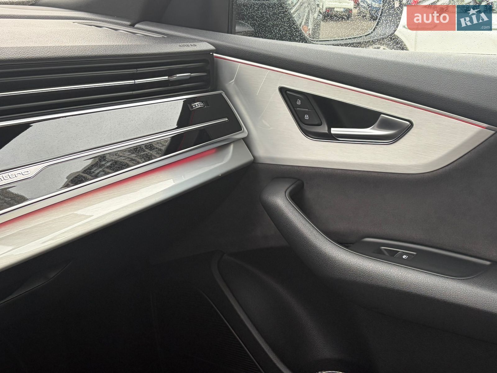 Audi Q8 2018 VIN WAUZZZF17KD017792 фото оголошення 20 з 34