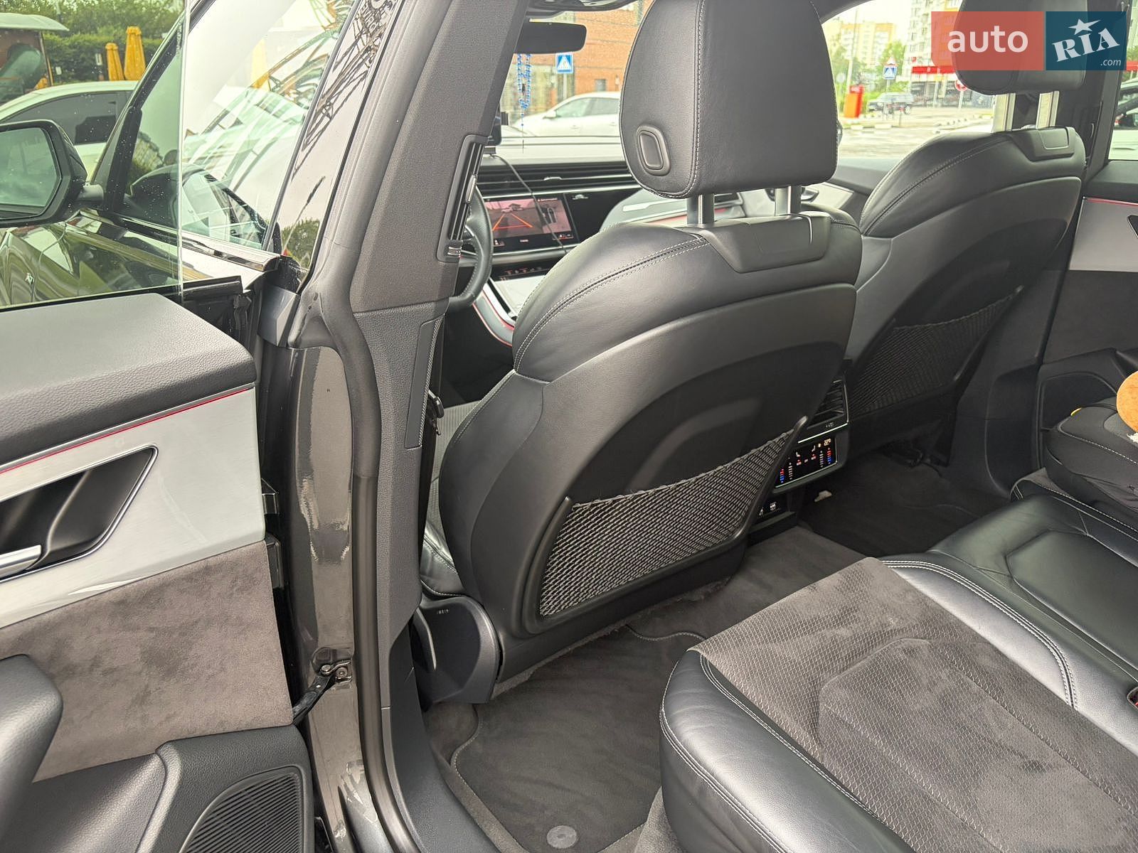 Audi Q8 2018 VIN WAUZZZF17KD017792 фото оголошення 34 з 34