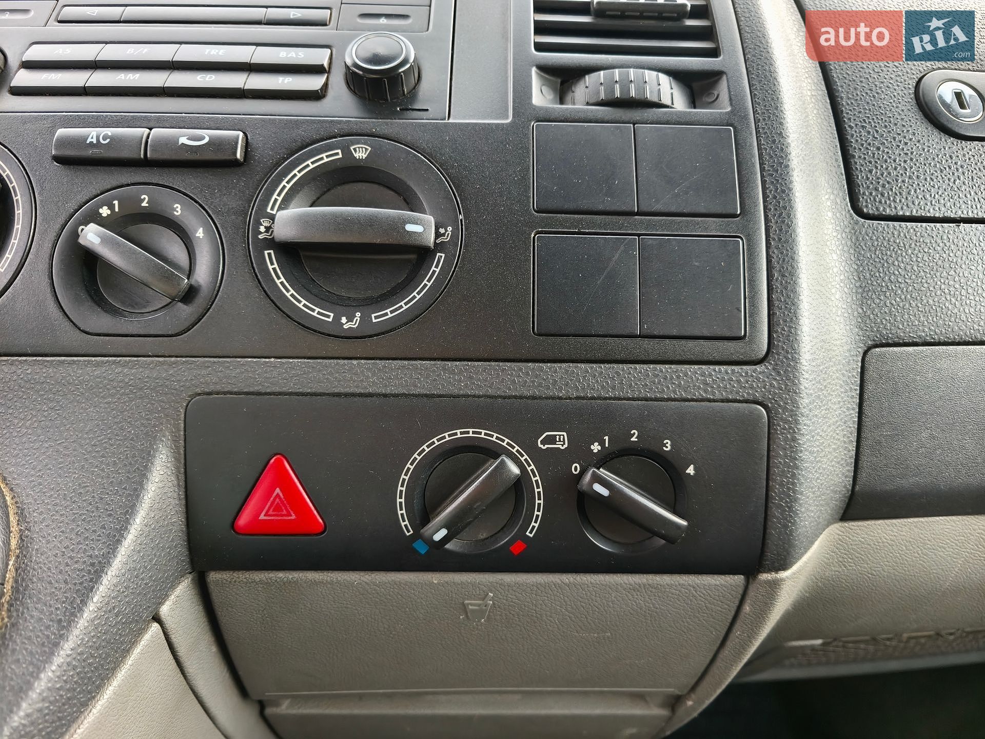 Volkswagen Transporter 2008 VIN WV2ZZZ7HZ8H154201 фото оголошення 16 з 20