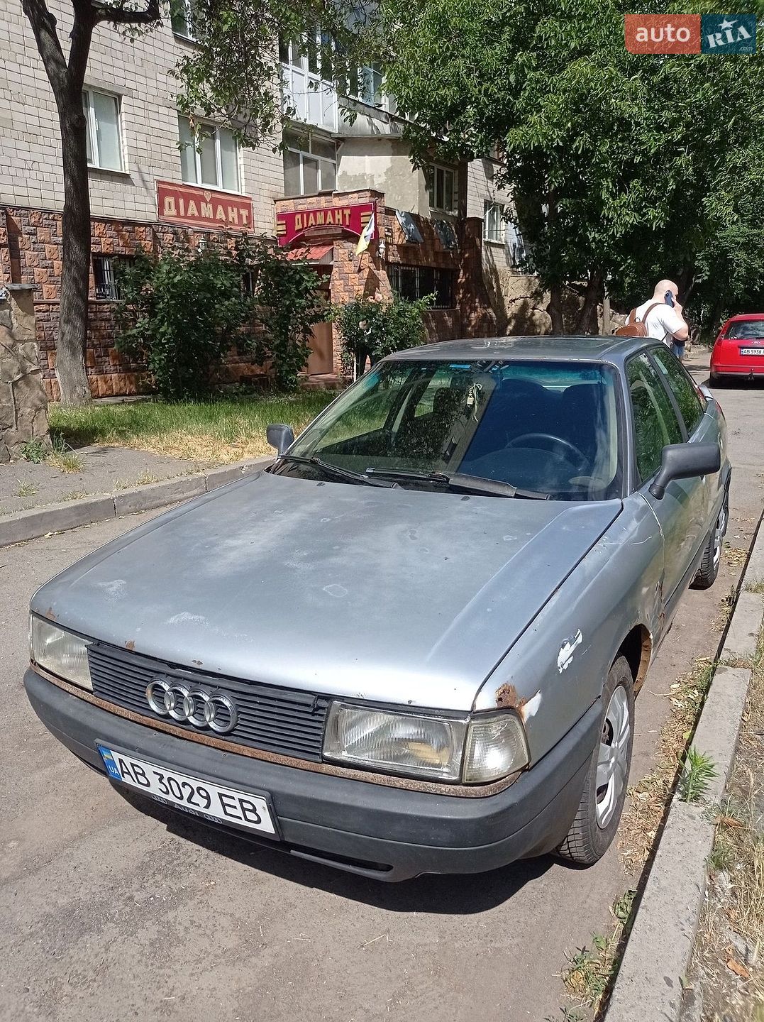 Audi 80 1987 VIN WAUZZZ89ZHA329938 фото оголошення 4 з 5