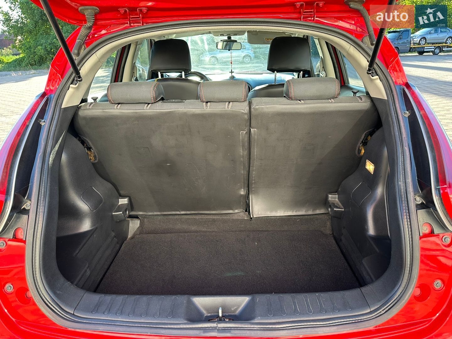 Nissan Juke 2017 VIN SJNFBAF15U7407435 фото оголошення 16 з 28