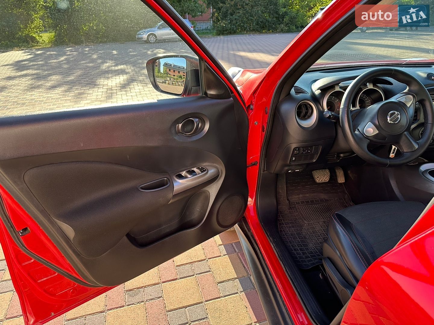 Nissan Juke 2017 VIN SJNFBAF15U7407435 фото оголошення 20 з 28