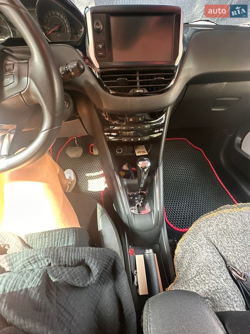 Peugeot 208 2013 VIN VF3CC5FS9DT080642 фото оголошення 6 з 6