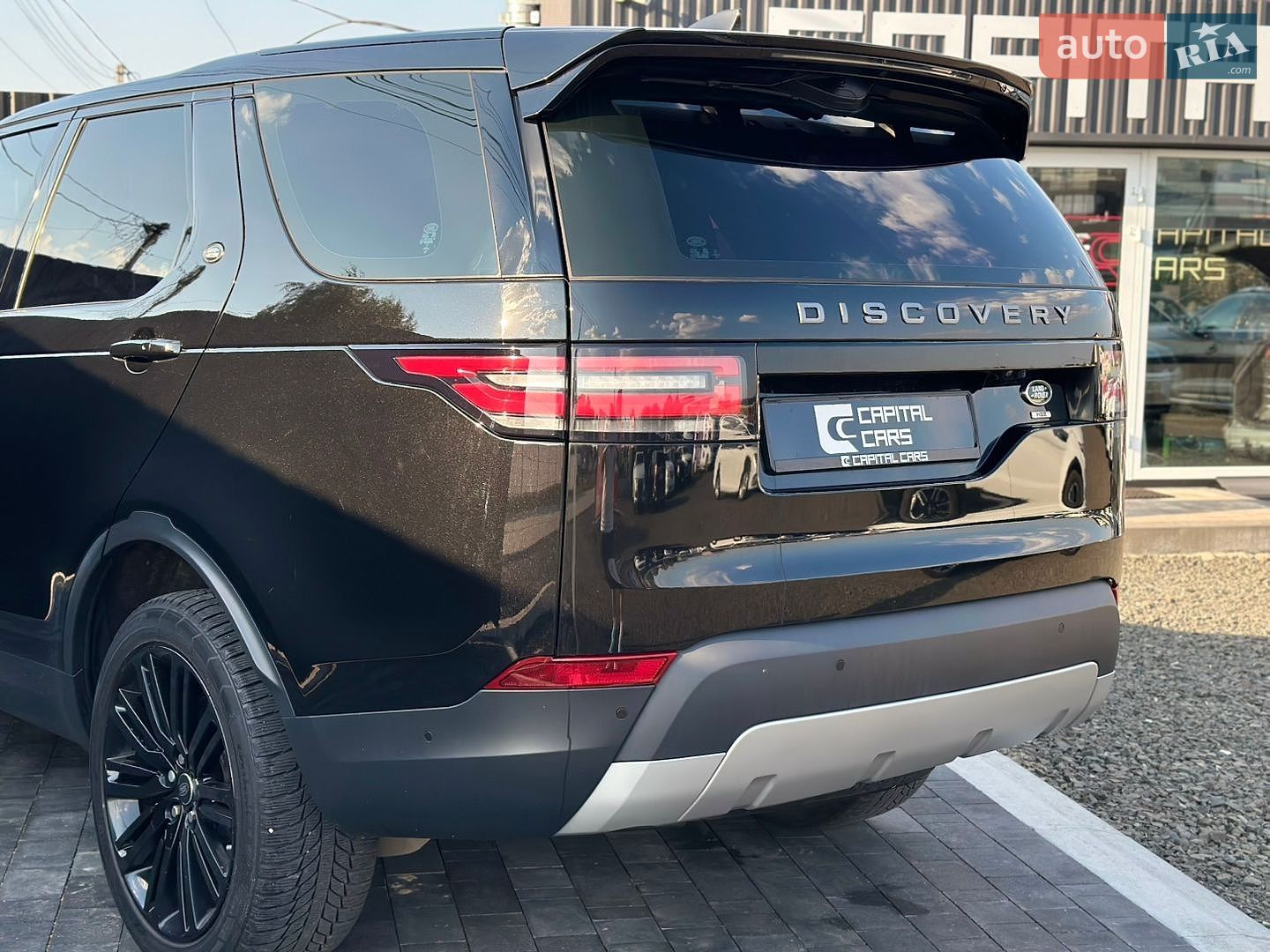 Land Rover Discovery 2017 VIN SALRA2BN7HA006742 фото оголошення 7 з 36