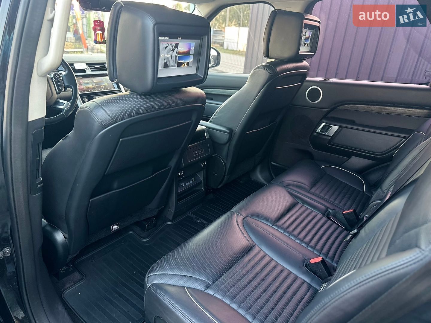 Land Rover Discovery 2017 VIN SALRA2BN7HA006742 фото оголошення 30 з 36