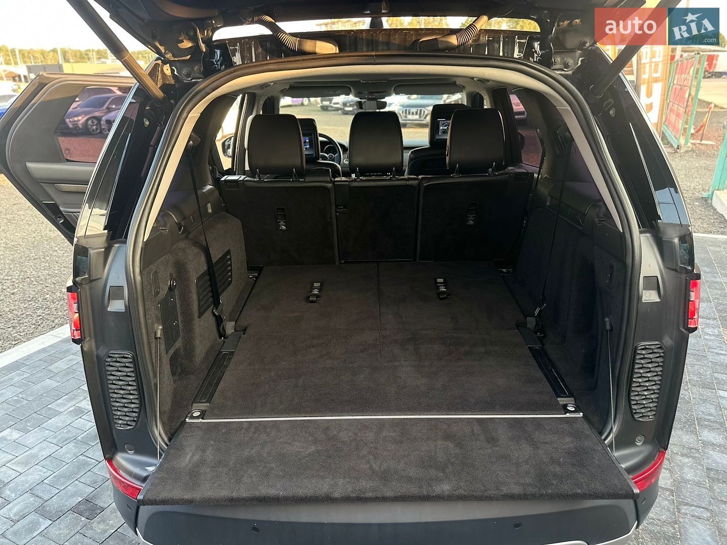 Land Rover Discovery 2017 VIN SALRA2BN7HA006742 фото оголошення 34 з 36