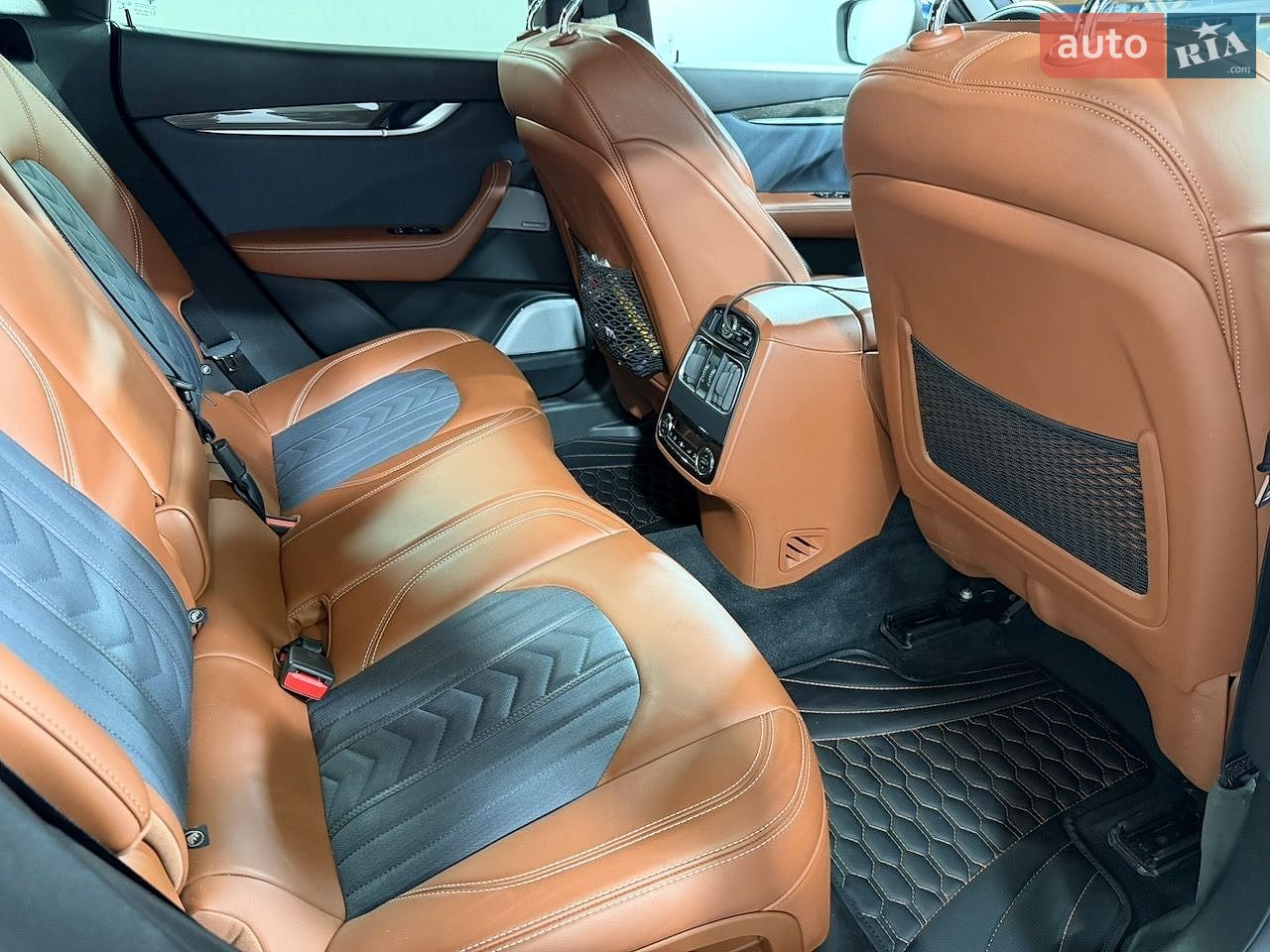 Maserati Levante 2019 VIN ZN6XU61B00X329806 фото оголошення 17 з 53