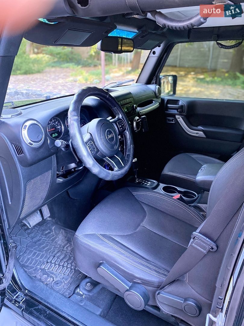 Jeep Wrangler 2017 VIN 1C4BJWEG5HL622005 фото оголошення 10 з 12