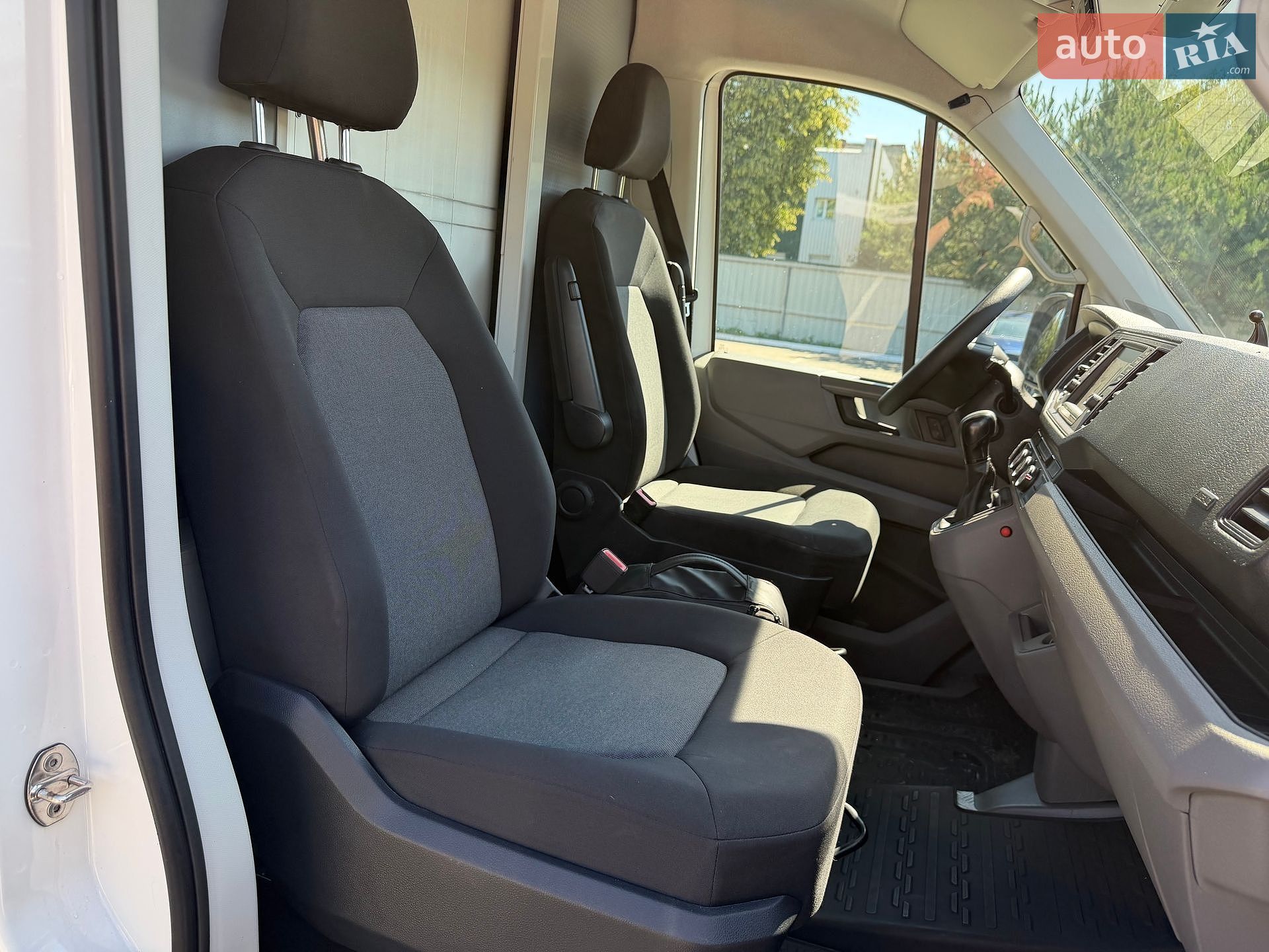 Volkswagen Crafter 2019 VIN WV1ZZZSYZK9053741 фото оголошення 17 з 34