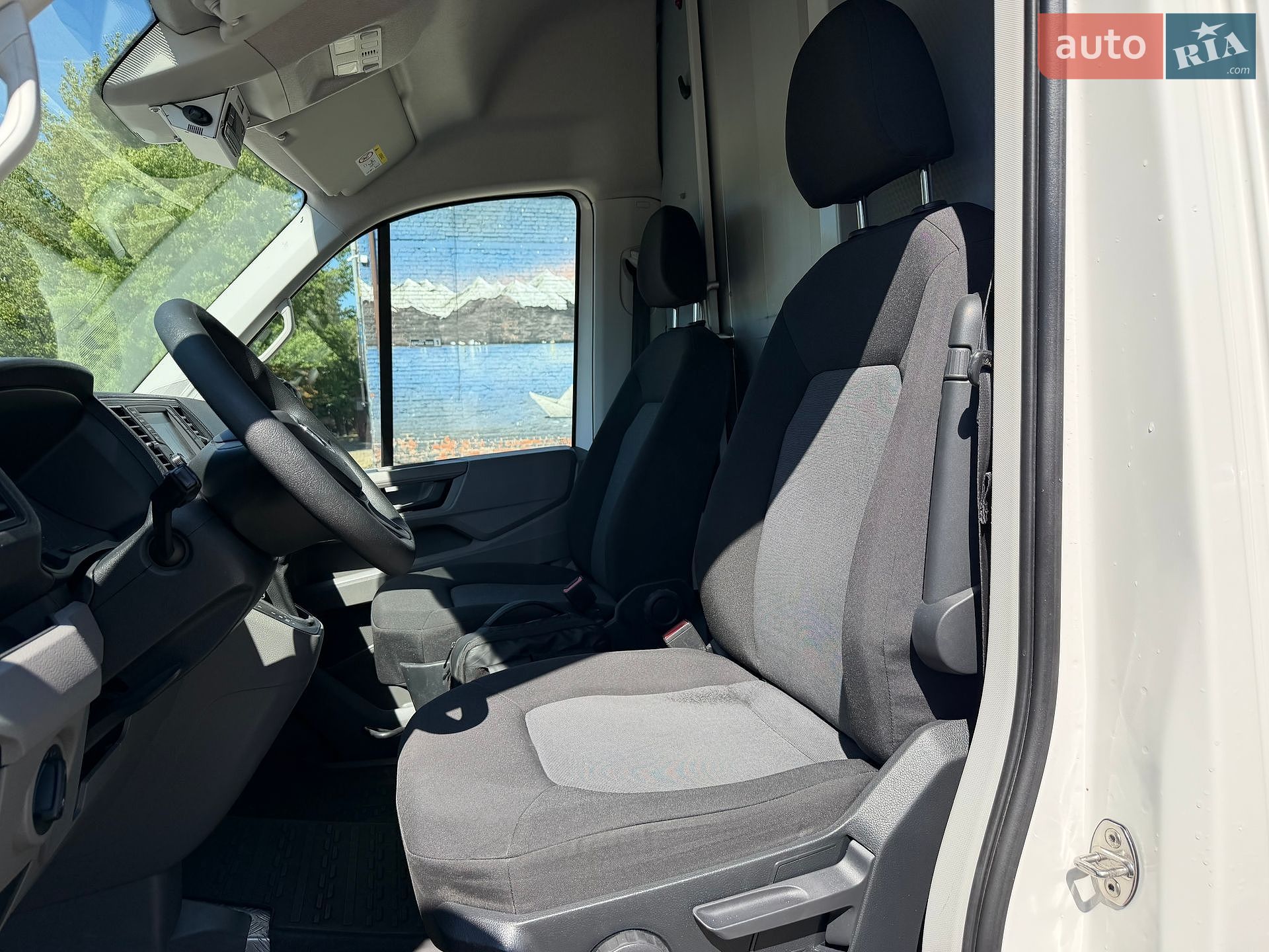 Volkswagen Crafter 2019 VIN WV1ZZZSYZK9053741 фото оголошення 24 з 34