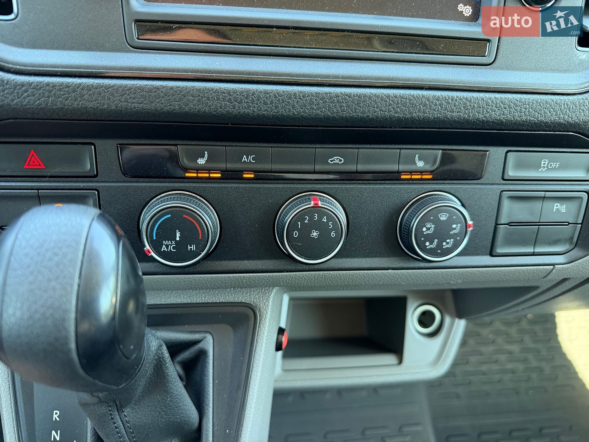 Volkswagen Crafter 2019 VIN WV1ZZZSYZK9053741 фото оголошення 25 з 34