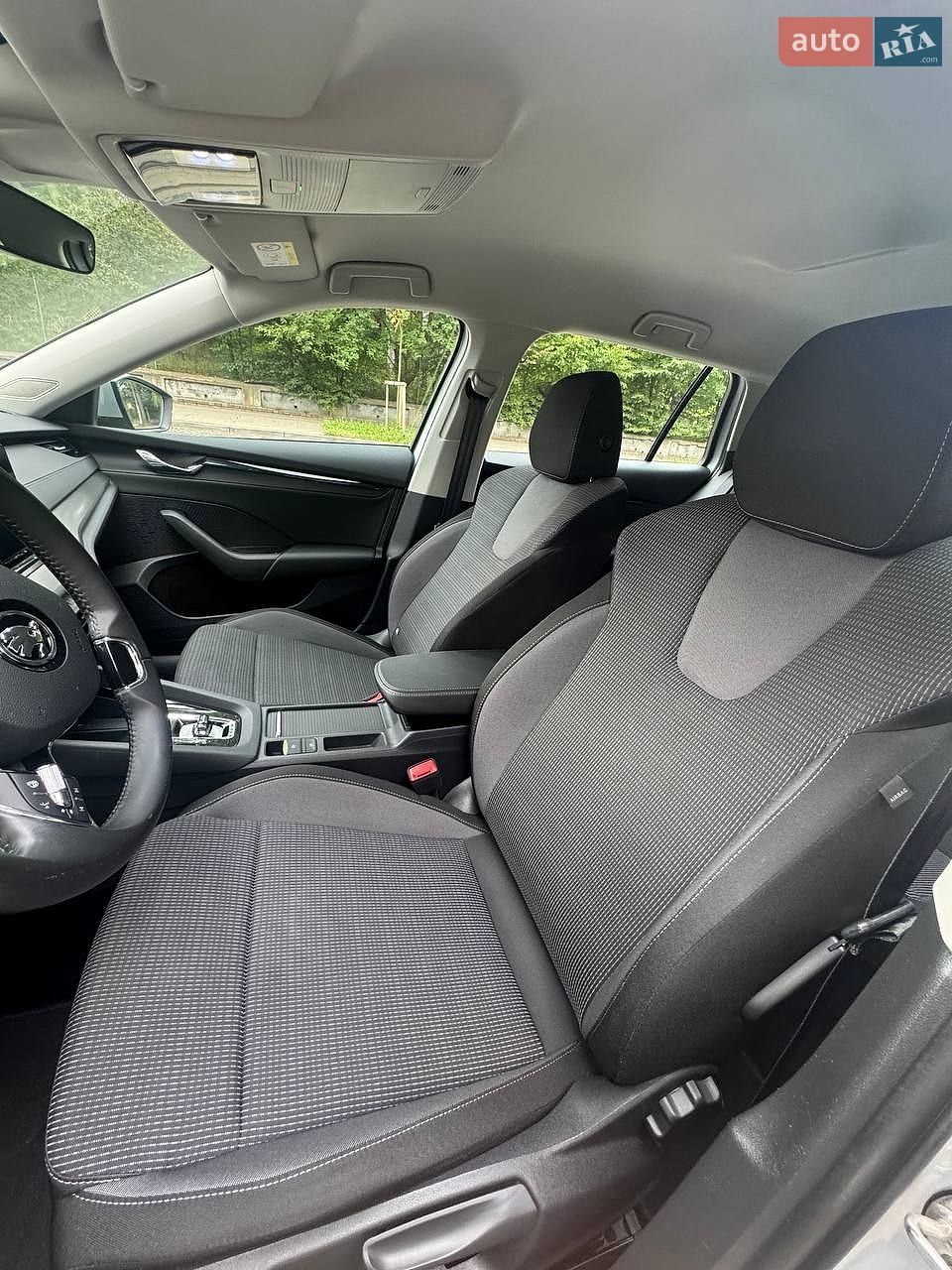 Skoda Octavia 2021 VIN TMBJW7NX8MY099448 фото оголошення 8 з 14