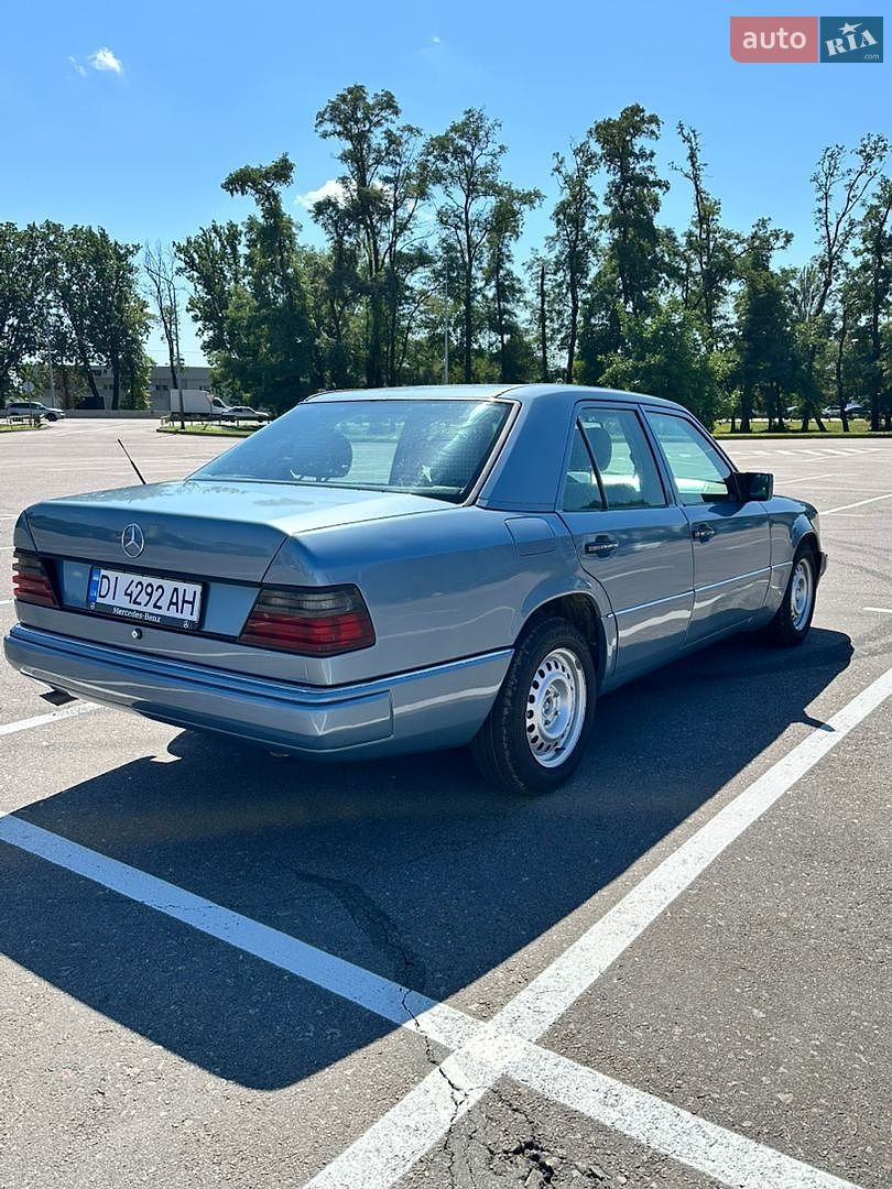Mercedes-Benz E-Class 1993 VIN WDB1240221B926225 фото оголошення 3 з 31