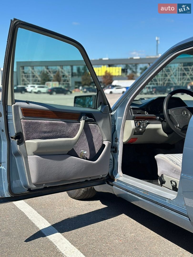 Mercedes-Benz E-Class 1993 VIN WDB1240221B926225 фото оголошення 12 з 31