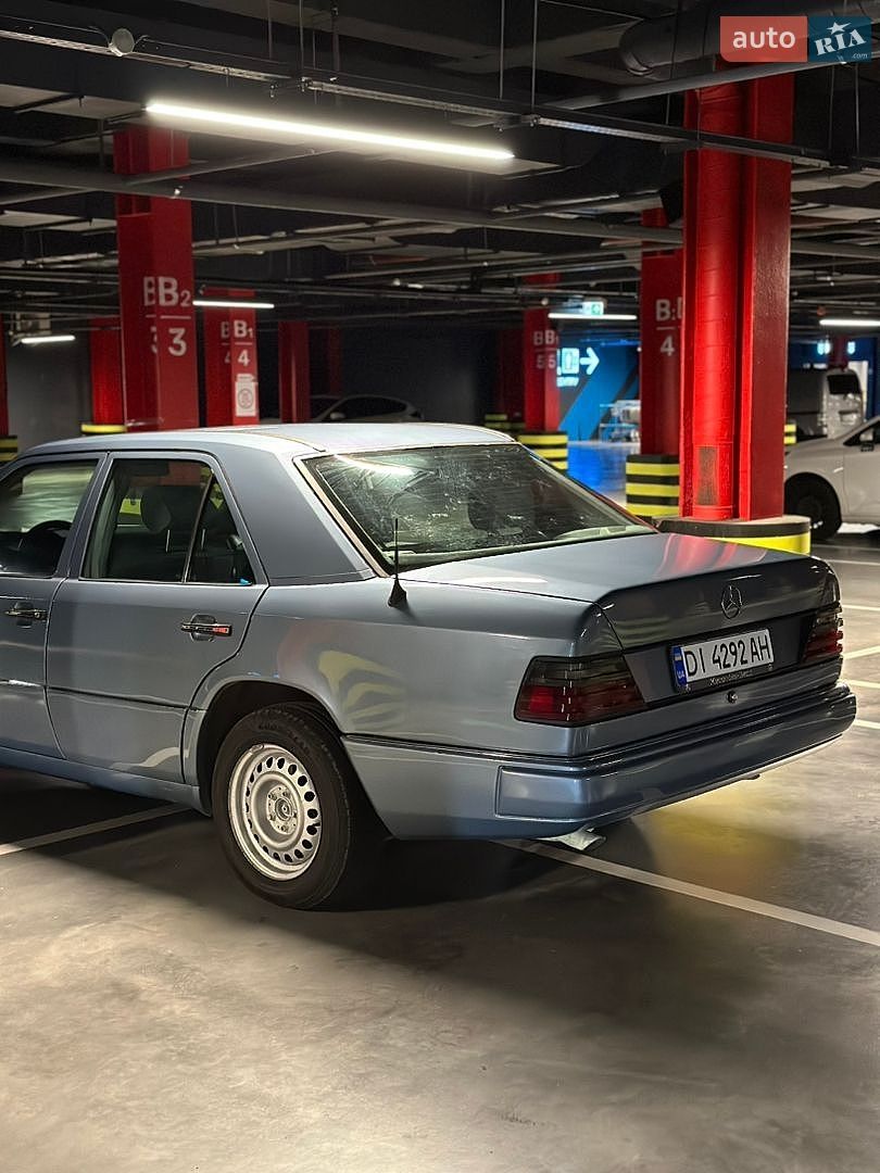 Mercedes-Benz E-Class 1993 VIN WDB1240221B926225 фото оголошення 19 з 31