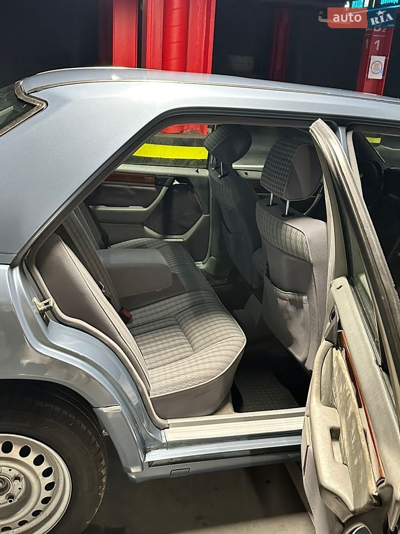 Mercedes-Benz E-Class 1993 VIN WDB1240221B926225 фото оголошення 25 з 31