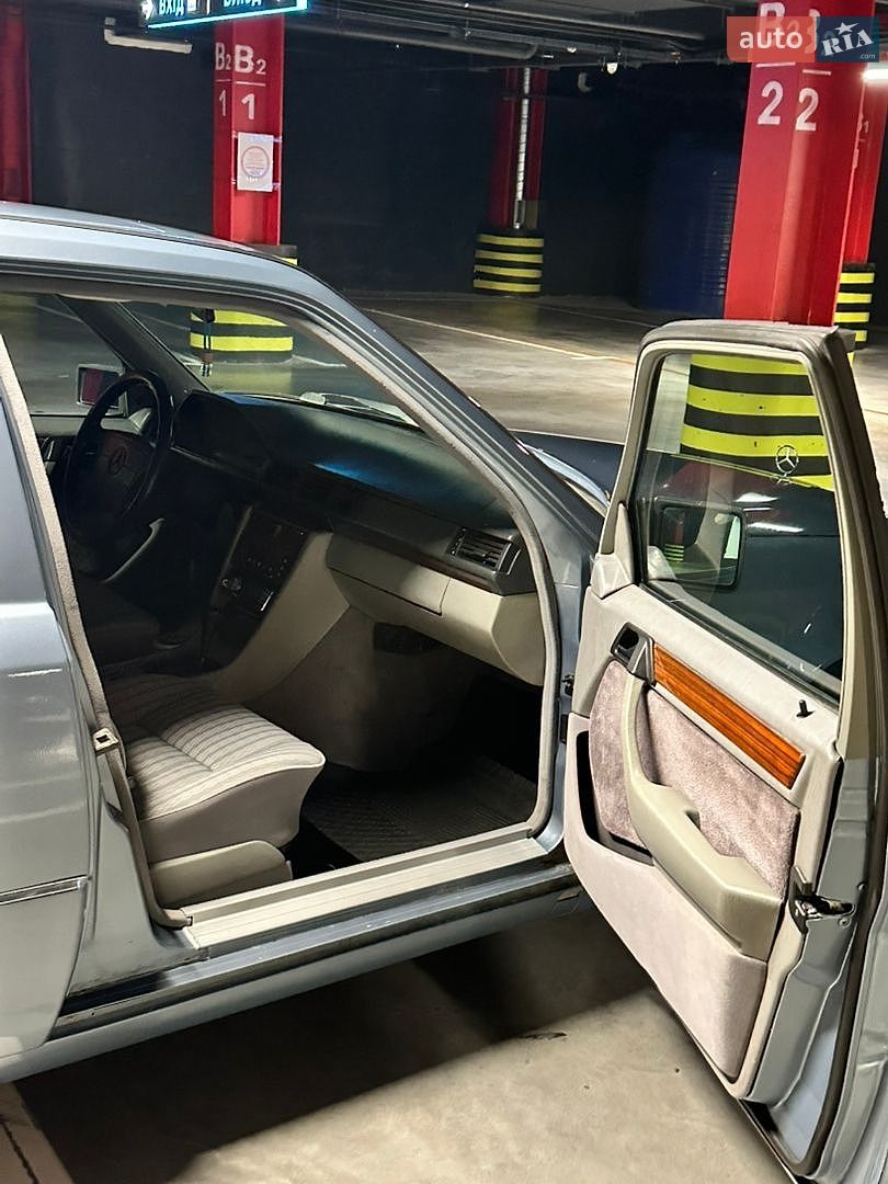 Mercedes-Benz E-Class 1993 VIN WDB1240221B926225 фото оголошення 24 з 31