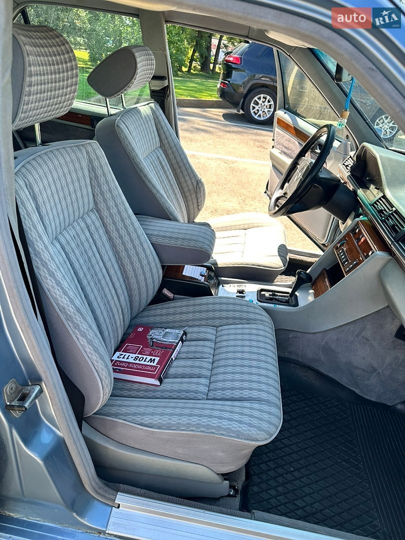 Mercedes-Benz E-Class 1993 VIN WDB1240221B926225 фото оголошення 26 з 31