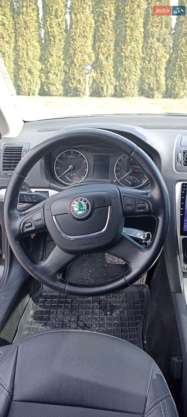 Skoda Octavia 2011 VIN TMBBK41Z7CB153751 фото оголошення 11 з 19