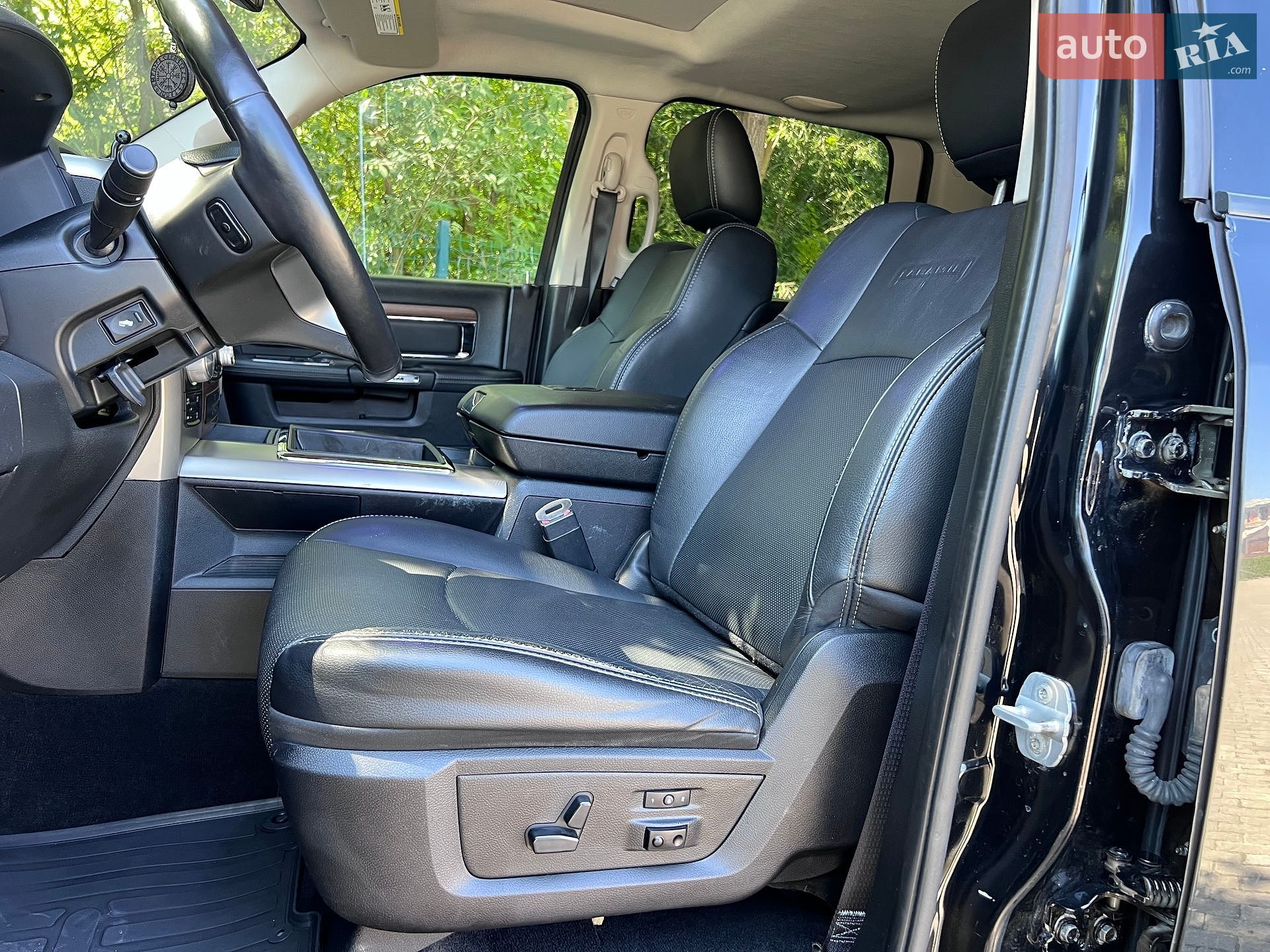 Dodge RAM 1500 2014 VIN 1C6RR7NT9ES383495 фото оголошення 6 з 21