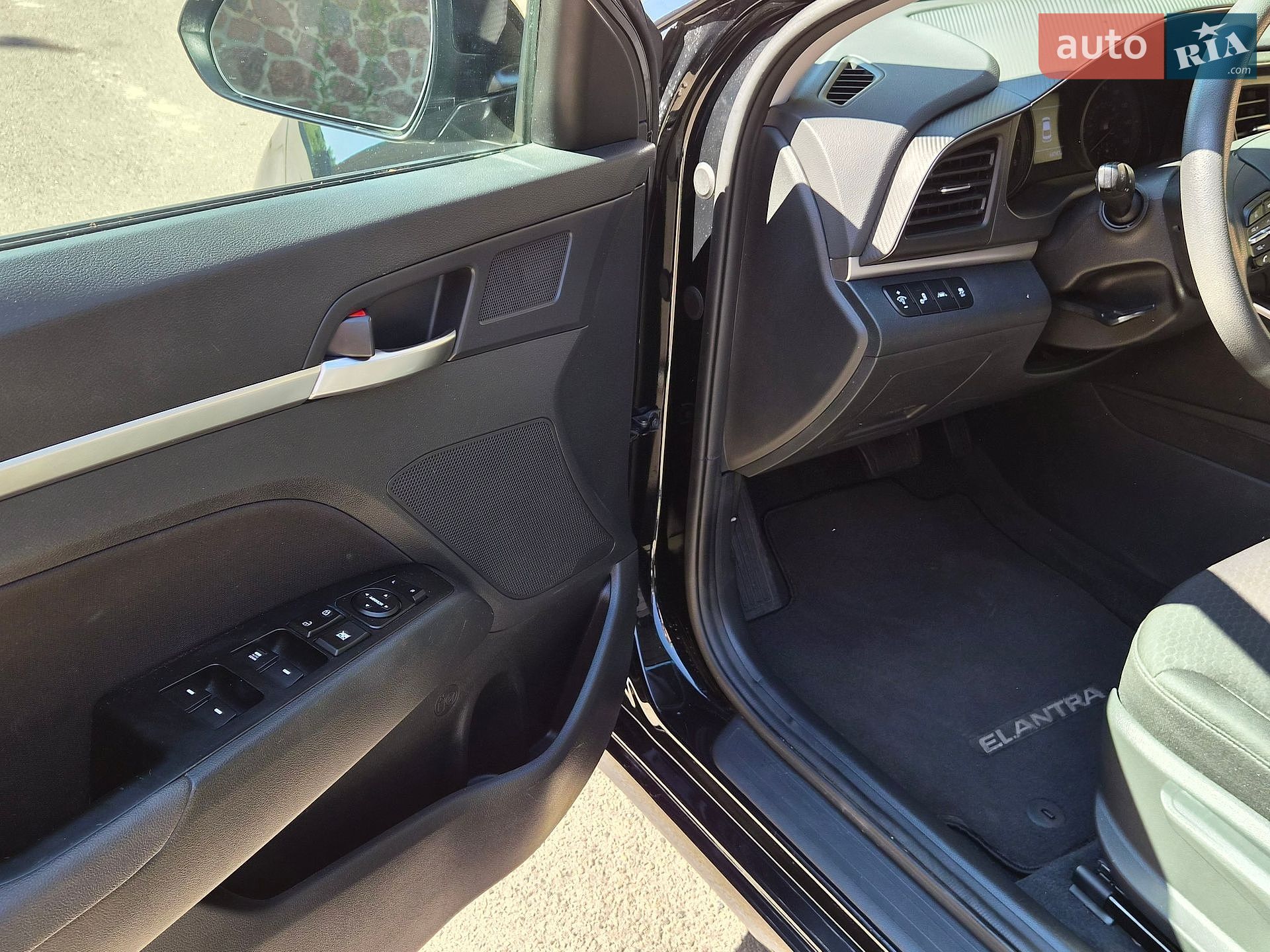 Hyundai Elantra 2020 VIN 5NPD84LF2LH611060 фото оголошення 40 з 47
