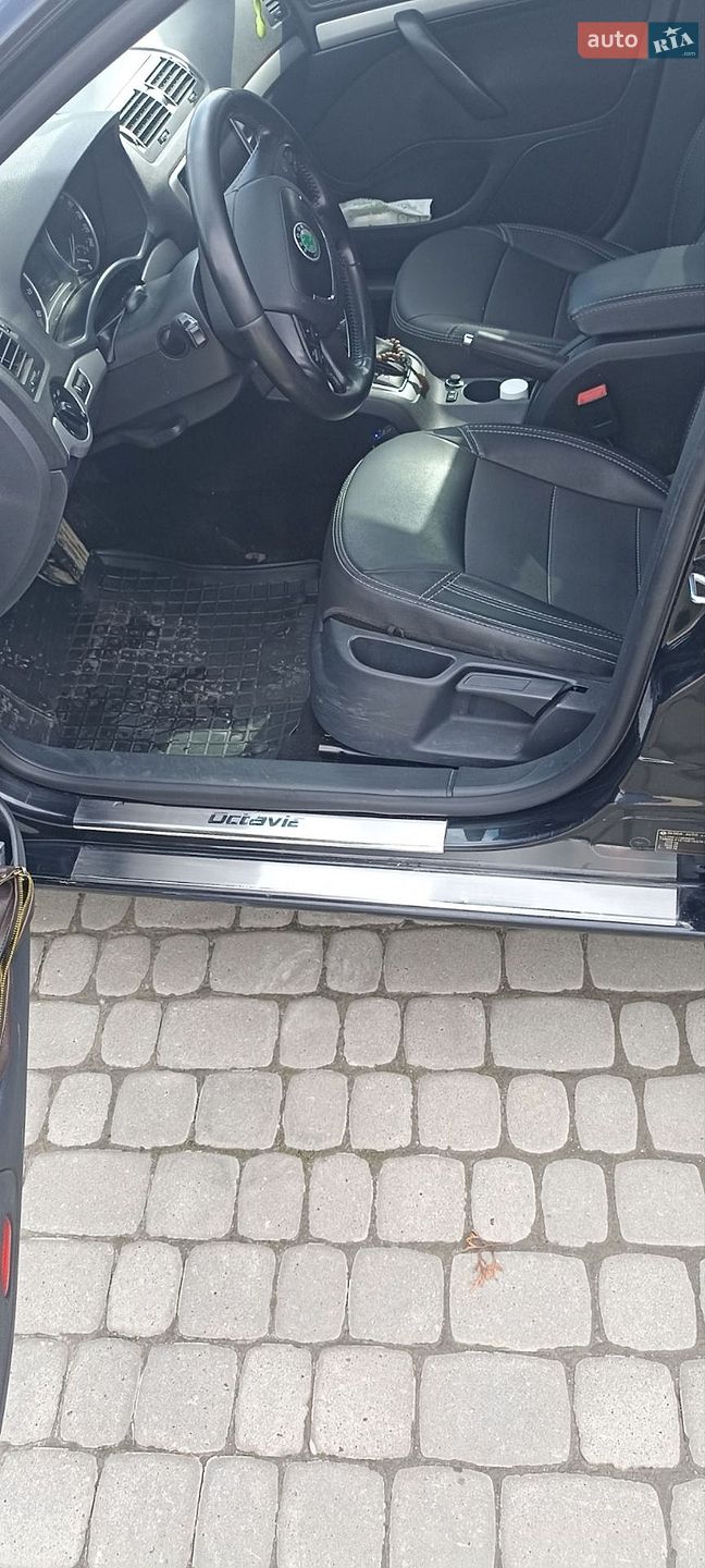 Skoda Octavia 2011 VIN TMBBK41Z7CB153751 фото оголошення 18 з 19