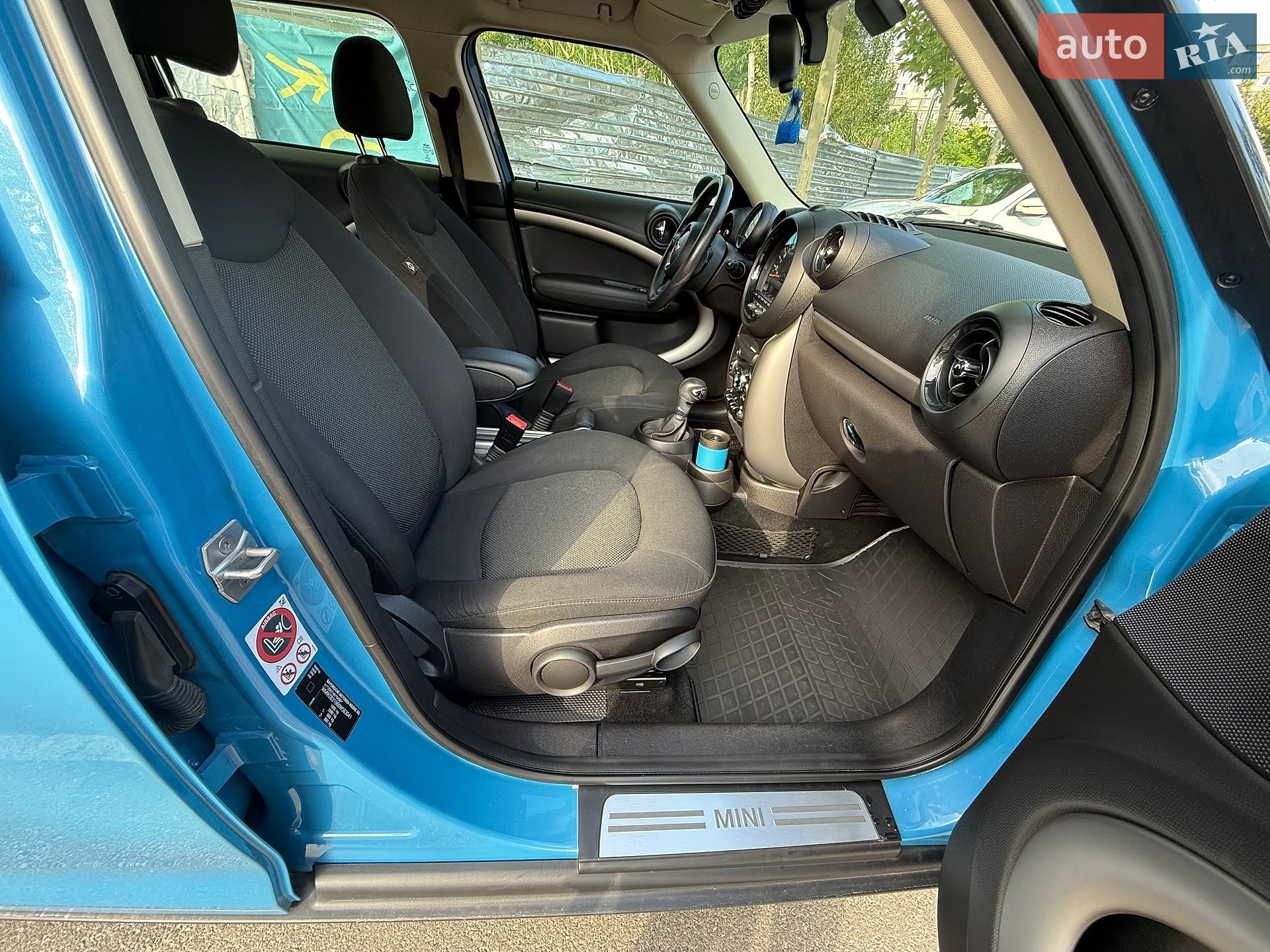 MINI Countryman 2016 VIN WMWZB31060WS63041 фото оголошення 23 з 29